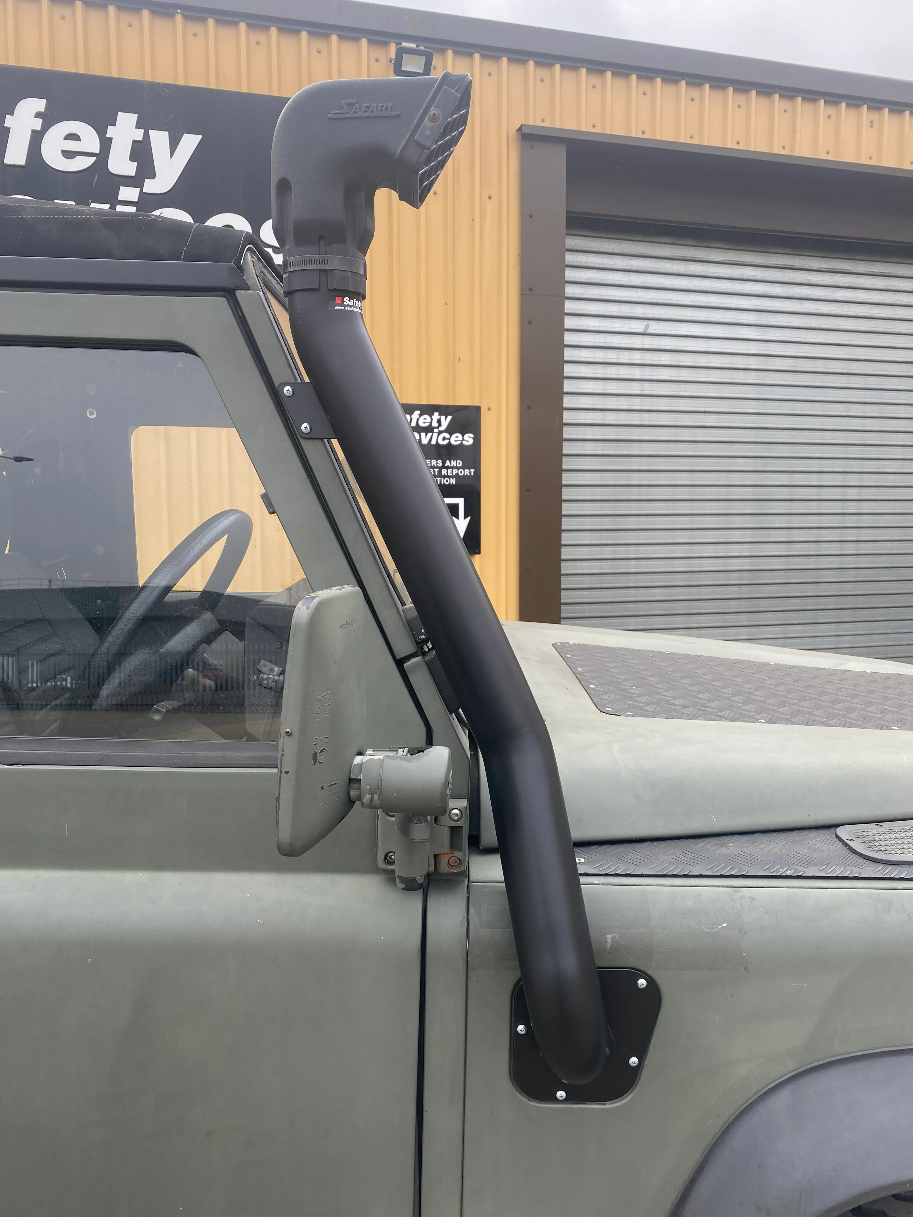 EAL313 RHS Snorkel - For mounting directly to vehicle A pillar - Image 3